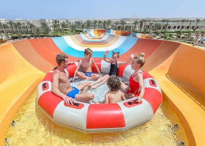 Hurghada : Billet d’entrée au Makadi Water World avec boissons fraîches et snacks inclus