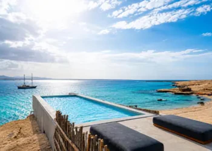 Ozirea Island Hurghada – L'Évasion Inoubliable en Mer Rouge